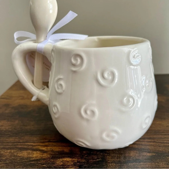 Arlington| 3D  Handcrafted Ceramic Lamb Mug & Spoon Set Spring Easter - Picture 3 of 5